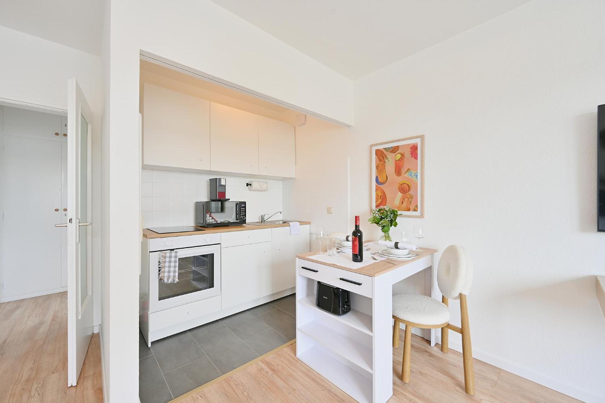 Beautiful And Stylish 1-Bedroom With Kitchen And King Size Bed Wuppertal Exterior foto